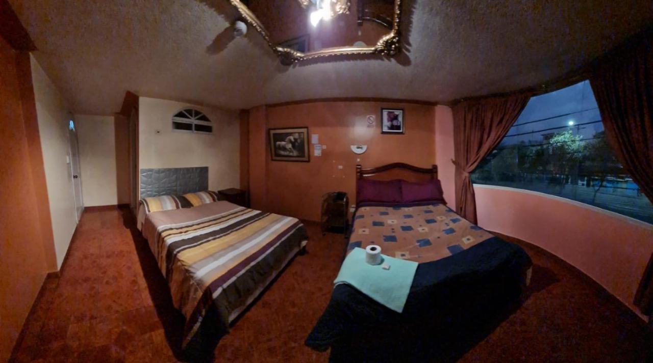 Hostal Miguel Angel Hotel Quito Quarto foto